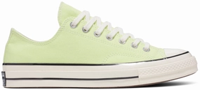 Walking Converse Chuck Taylor All Star 1970s Low Top Citron This/Egret/Black