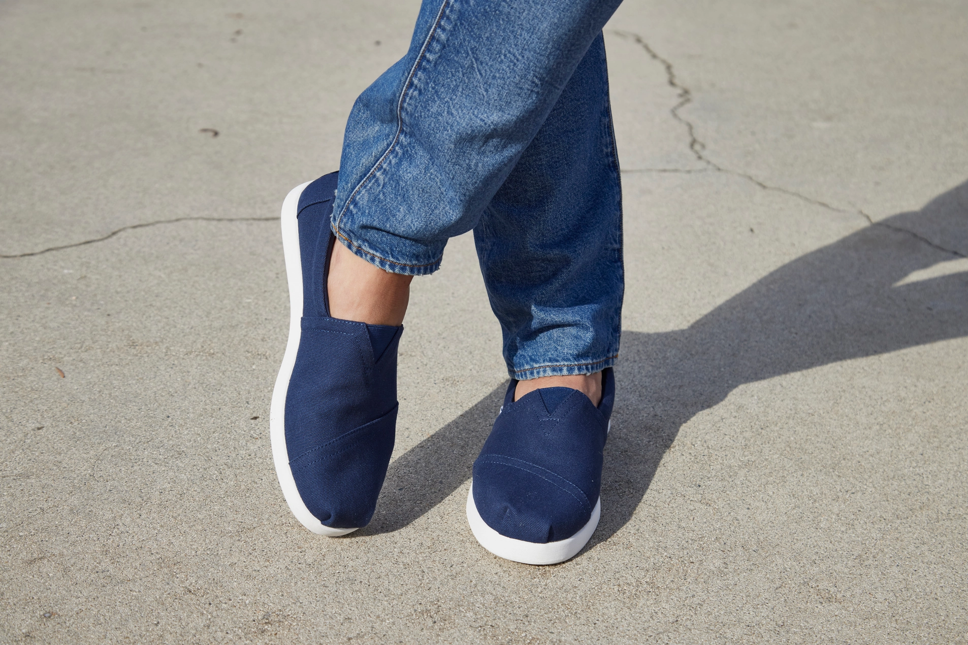 Alpargata FWD - Navy Recycled Cotton Canvas Easy Wear