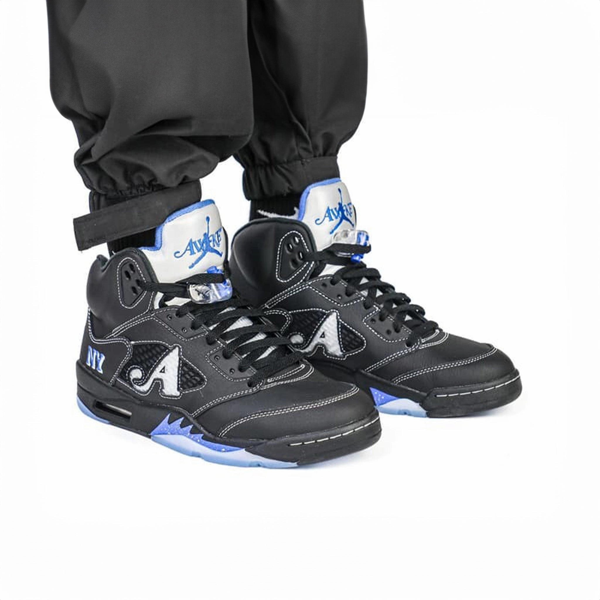 Soft Walk Low Comfort Jordan 5 Retro Awake NY Black
