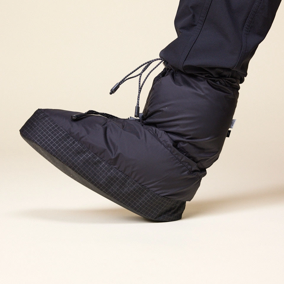 Supportive sole CAYL "Climb As You Love" - Down Booties - Black