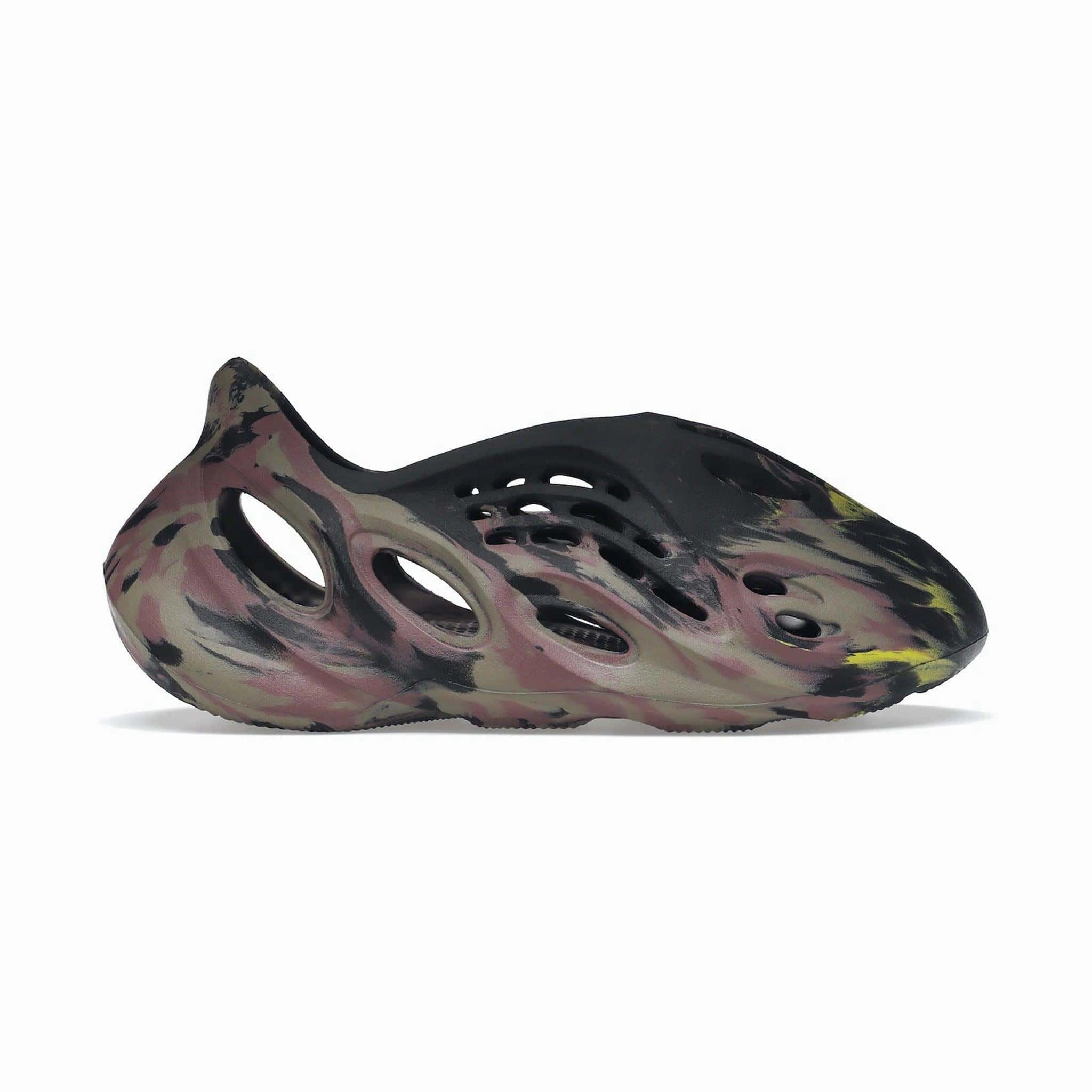 Impact Reduction Technology Yeezy Foam RNR MX Carbon