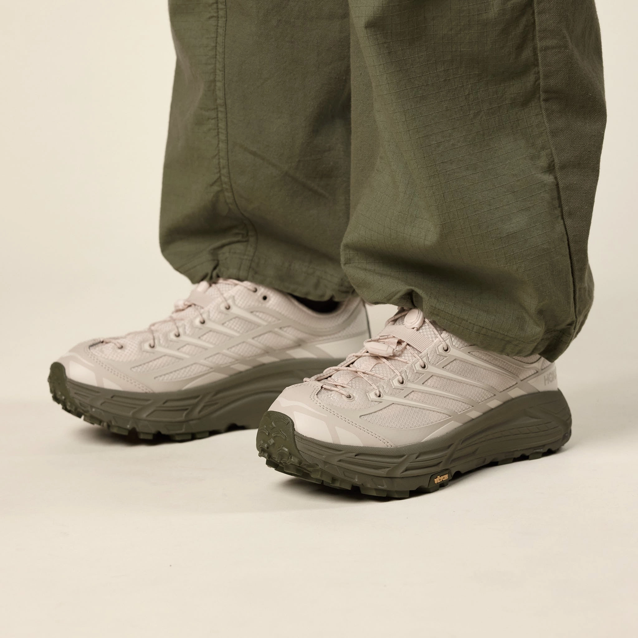 Hoka - Mafate Three2 - Oat Milk / Eucalyptus design