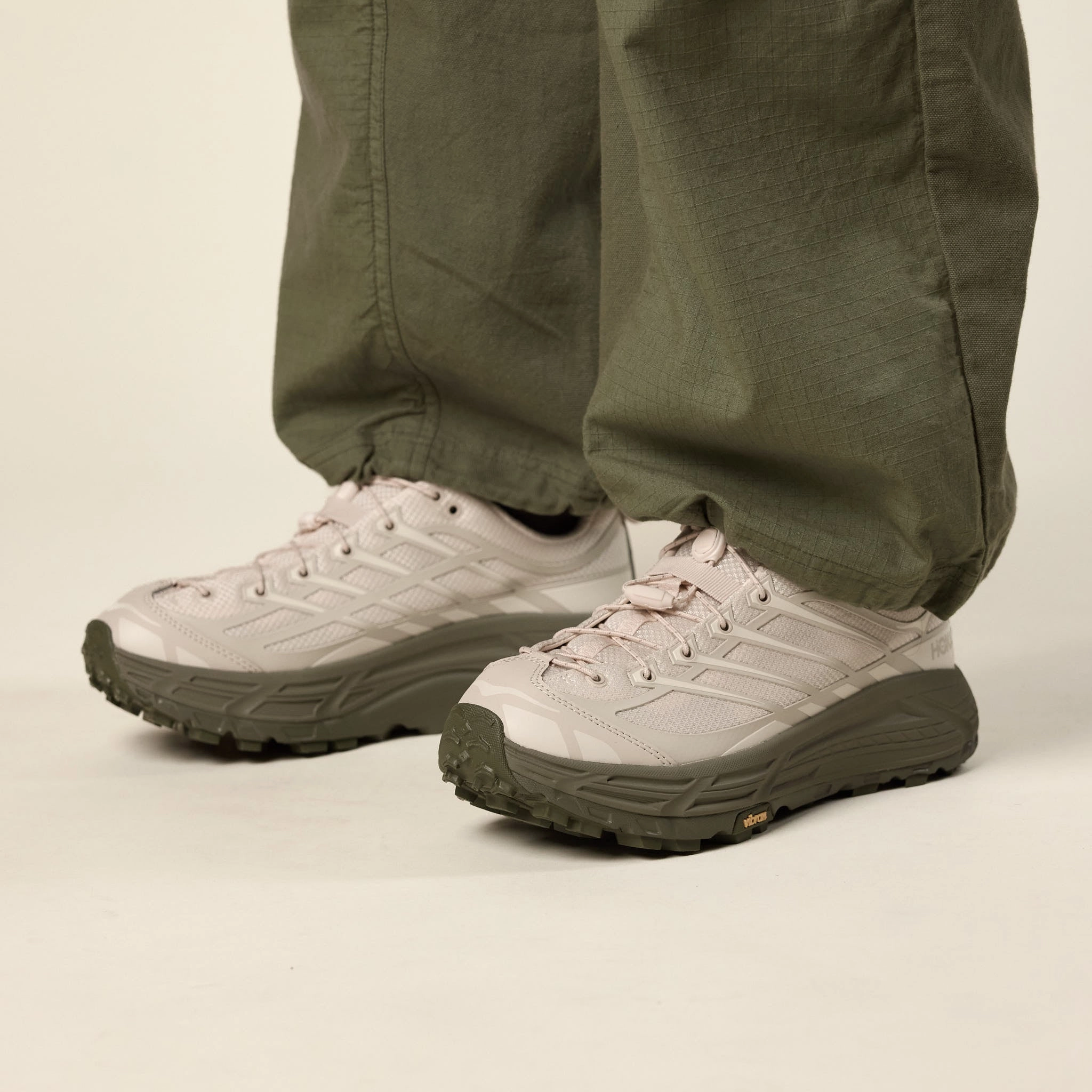 Hoka - Mafate Three2 - Oat Milk / Eucalyptus design