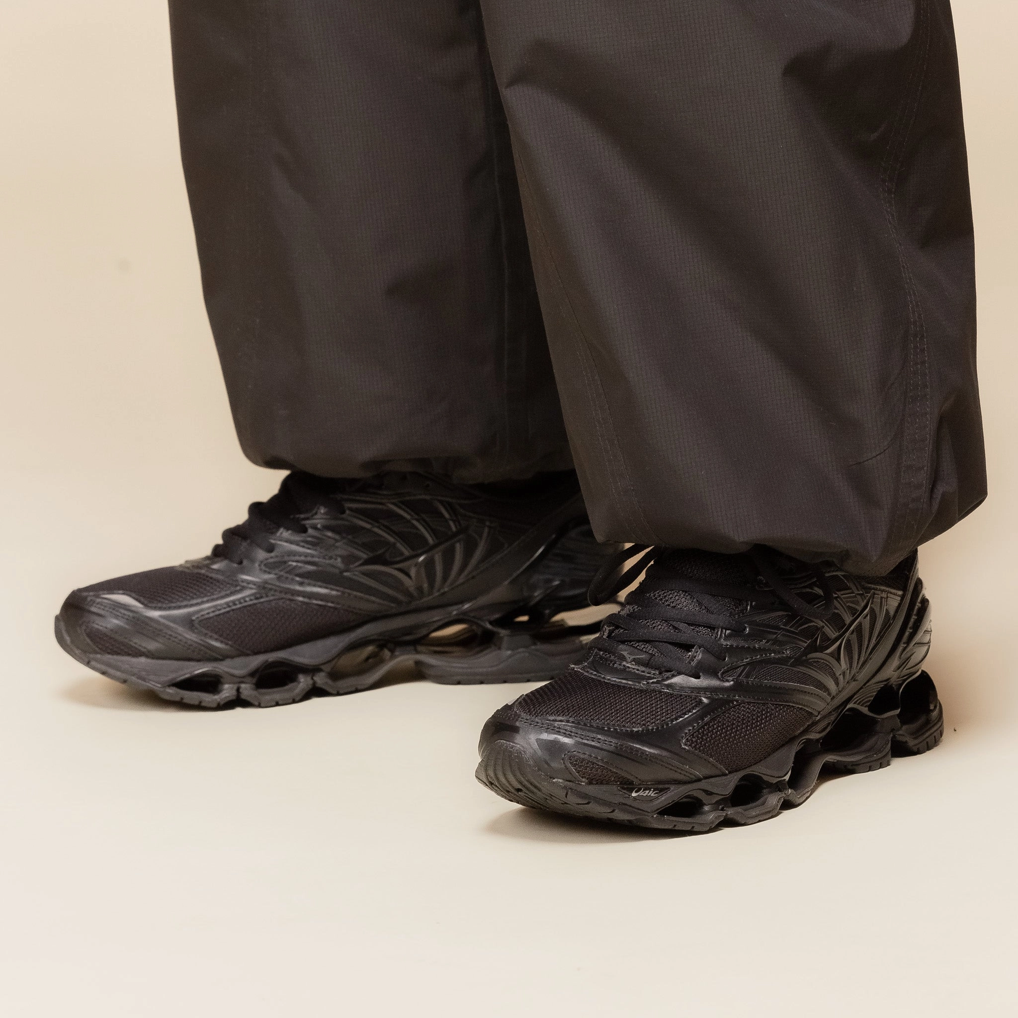 Vital Step Mizuno - Wave Prophecy LS - Black / Black / Black