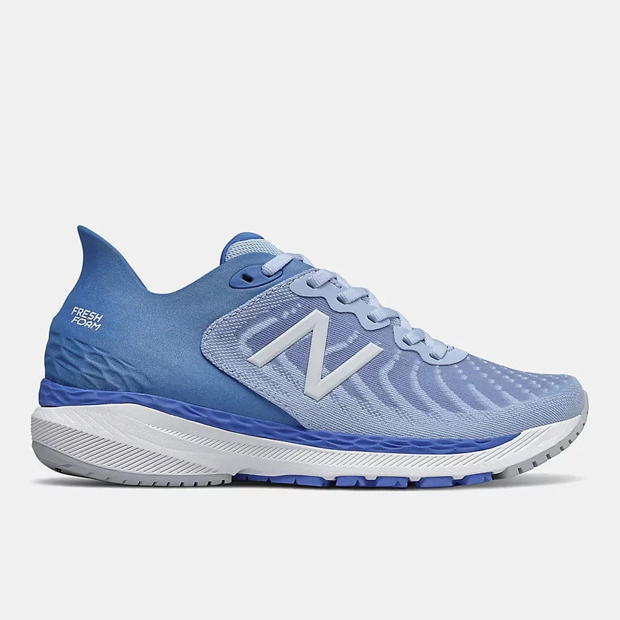Toe box space Collared Ankle New Balance Women's 860v11 Sneaker Blue(A11)