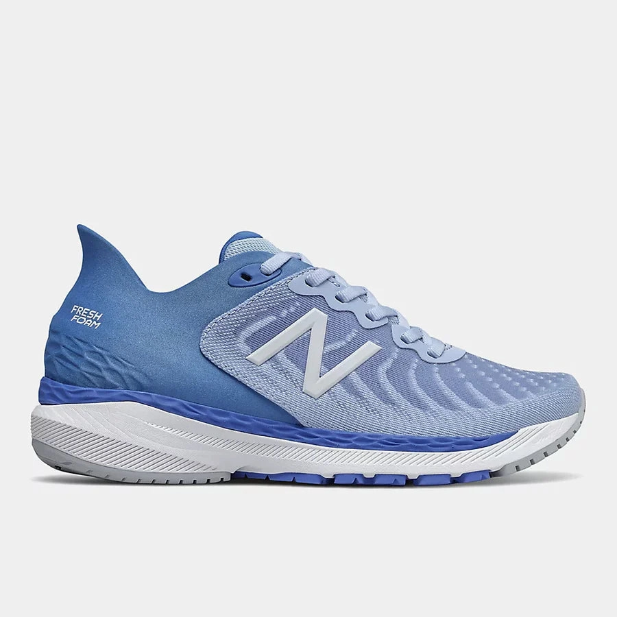 Toe box space Collared Ankle New Balance Women's 860v11 Sneaker Blue(A11)
