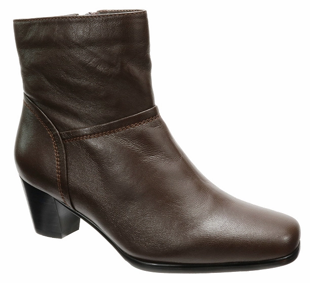 Durable Look Lightweight Comfort David Tate Women's Model Bootie Brown Leather