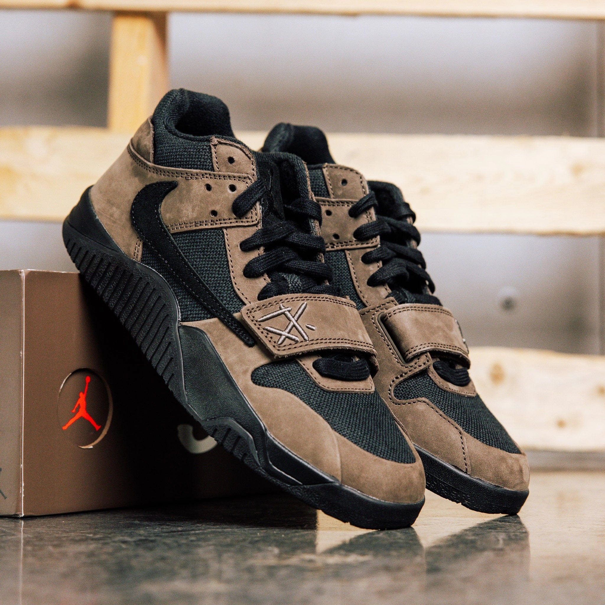 Jordan Jumpman Jack TR Travis Scott Dark Mocha Vamp Reinforcement
