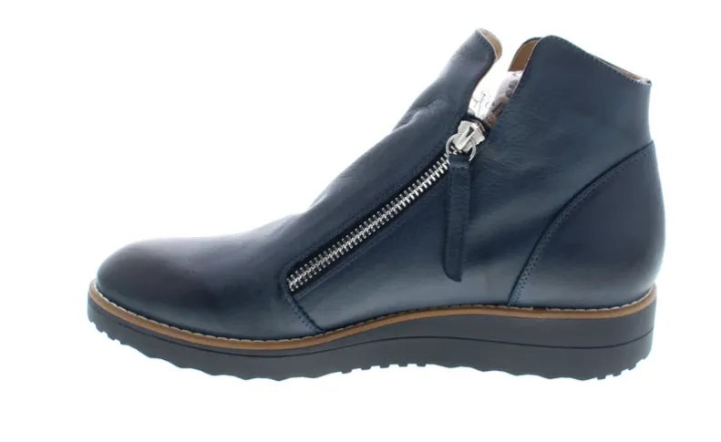 Django And Juliette Women's OHMY-DJ Ankle Boot Navy Ground Force