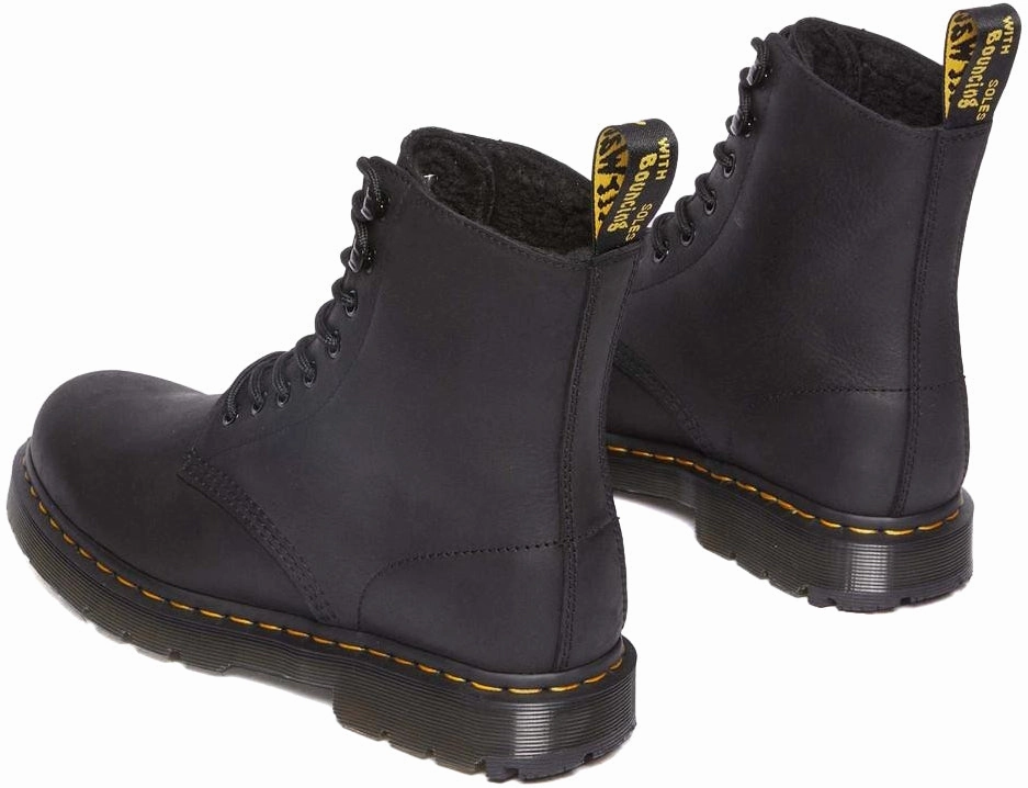 Lightweight Fit Compact Form Dr. Martens 1460 Pascal Winter-grip Outlaw Leather Black WP