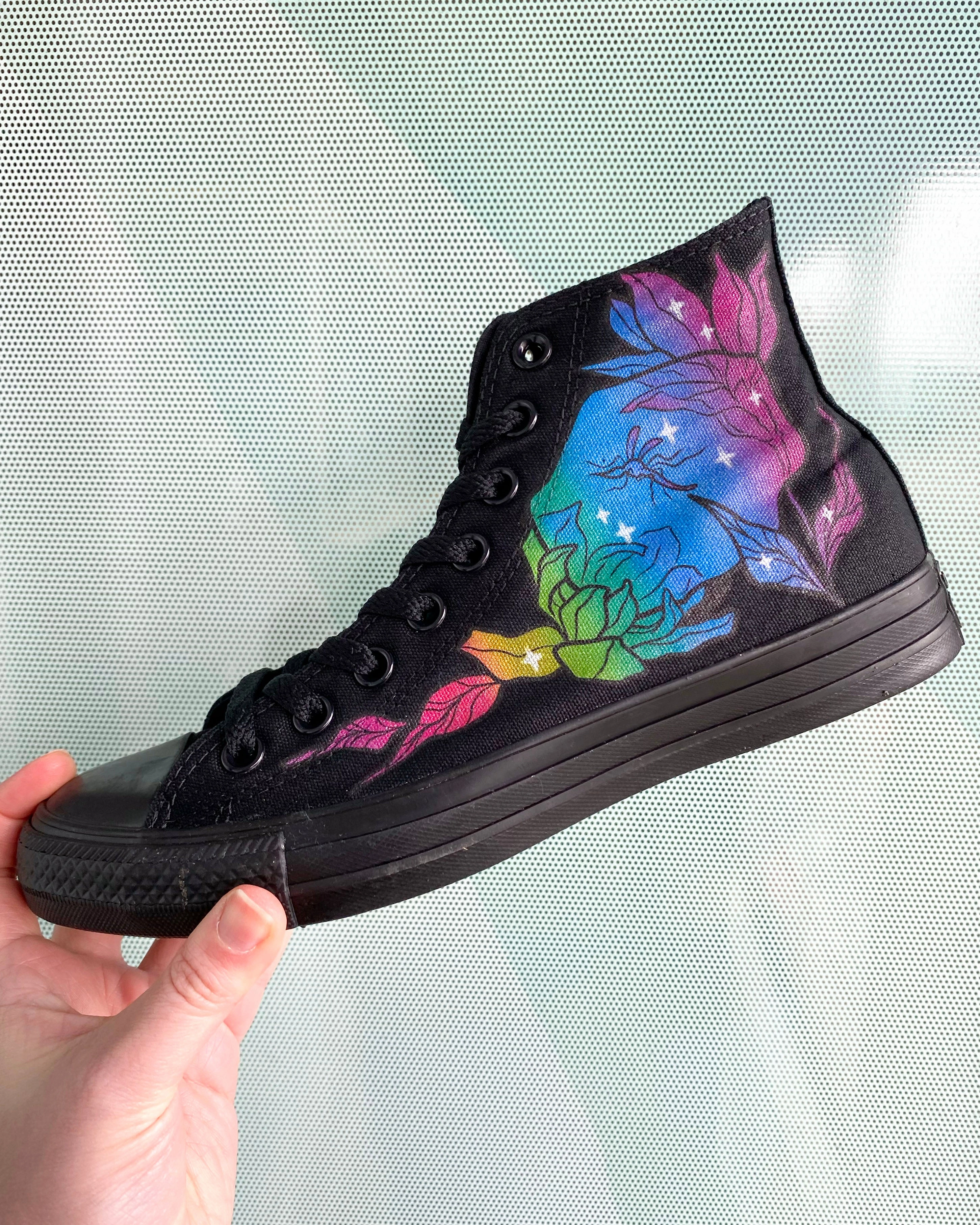 Matte Edge Baggins Original Hi Top Tattoo Zoo Kara Harrison Rainbow Mosquito in Amber