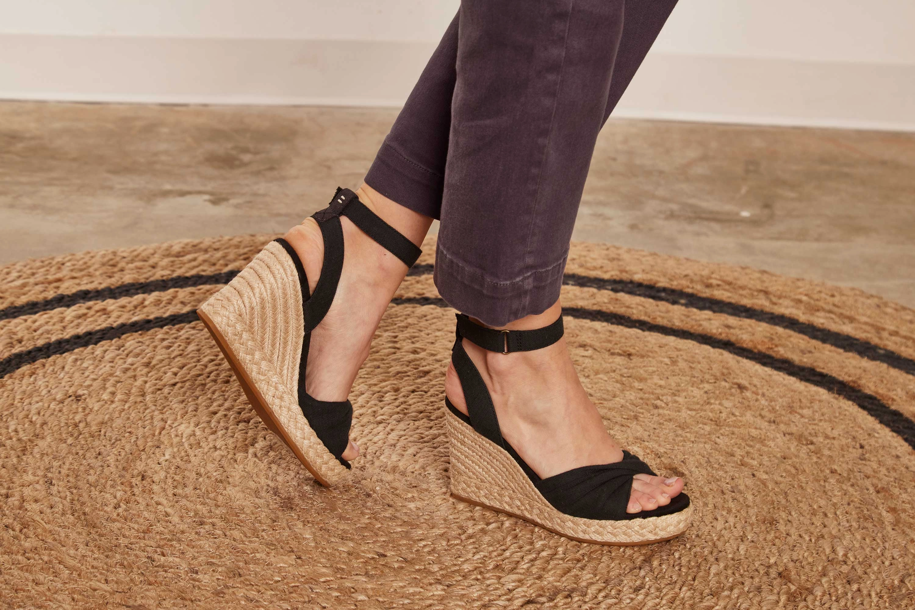 Quiet Step Bounce Edge Marisela Wedge Sandal - Black