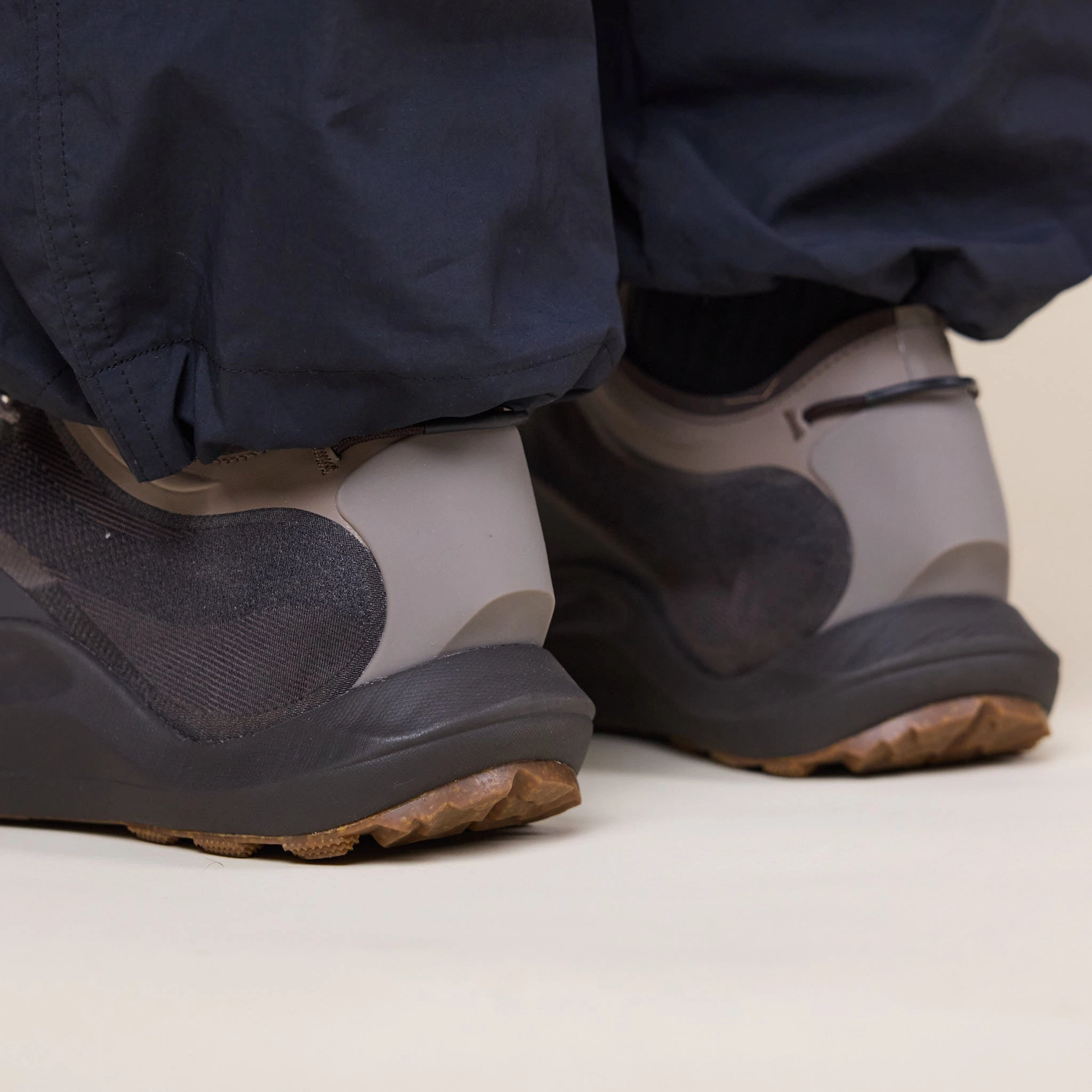 Roa Hiking - Sella Hiking Trainer  - Brown Ice Grip