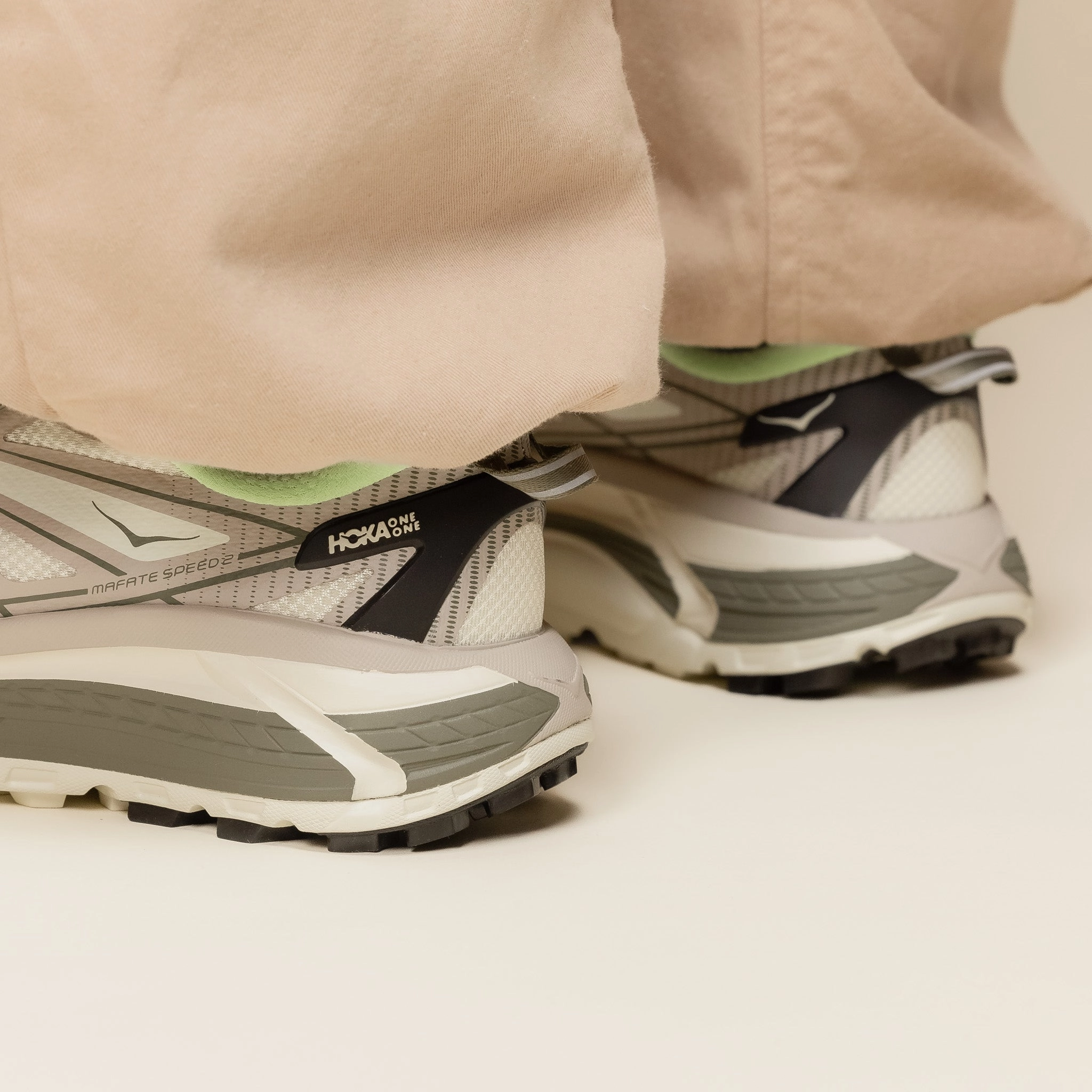 Hoka - Mafate Speed 2 Origins - Putty / Eucalyptus fluorescent running shoes