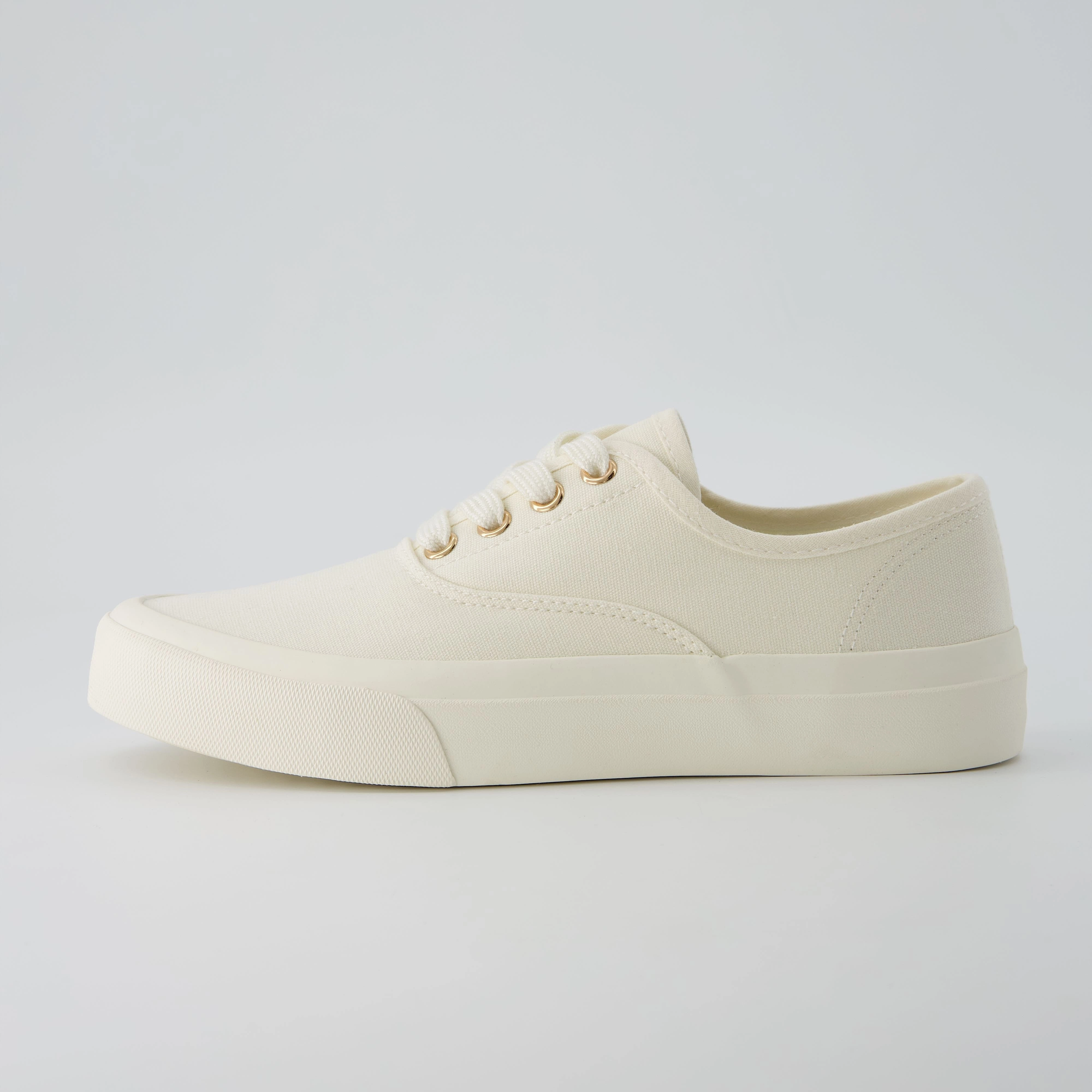 Freshman Canvas Lace-Up Sneaker Zero Break In Period