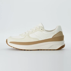 Breathable Footbed Retro-inspired performance Score Lace-up Sneaker