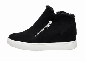 Heaven Cozy Wedge Sneaker Shock Dispersing Tech Minimal Look