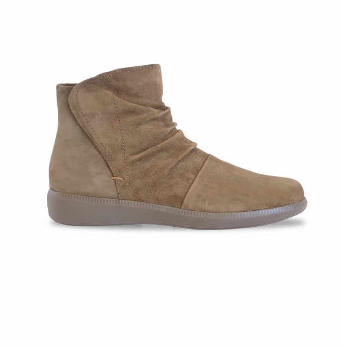 Teen Pick Wide Sole Munro Women's Scout Boots Toasted Seasme Suede