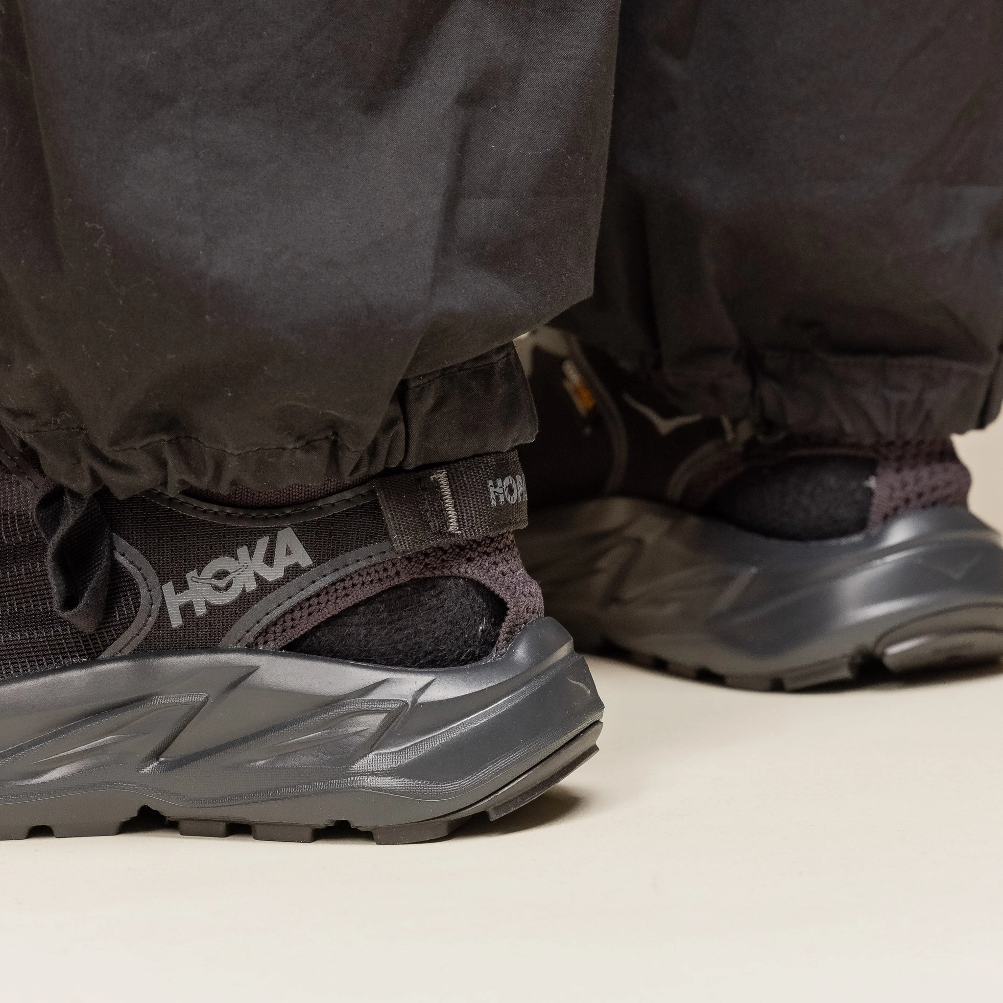 Hoka - Hopara 2 - Black / Black High Traction Design