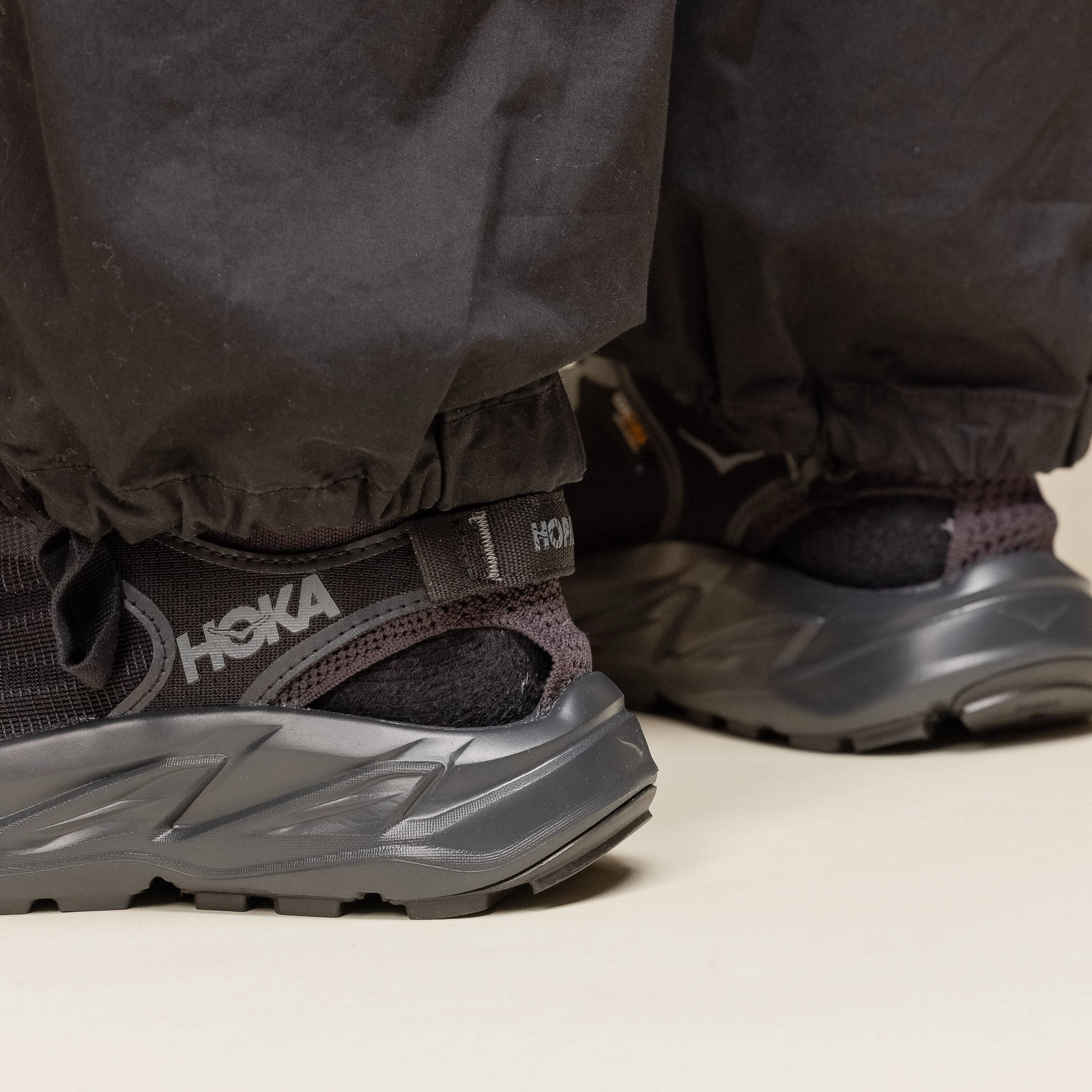 Hoka - Hopara 2 - Black / Black High Traction Design