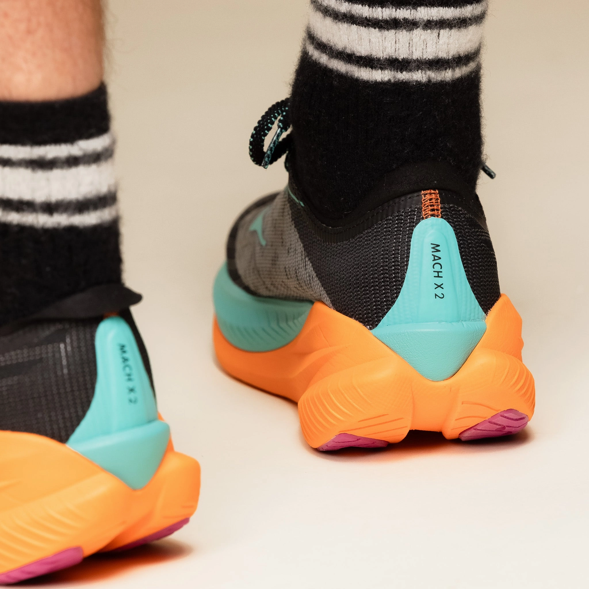 flexible nylon shoes Hoka - Mach X 2 - Black / Electric Aqua