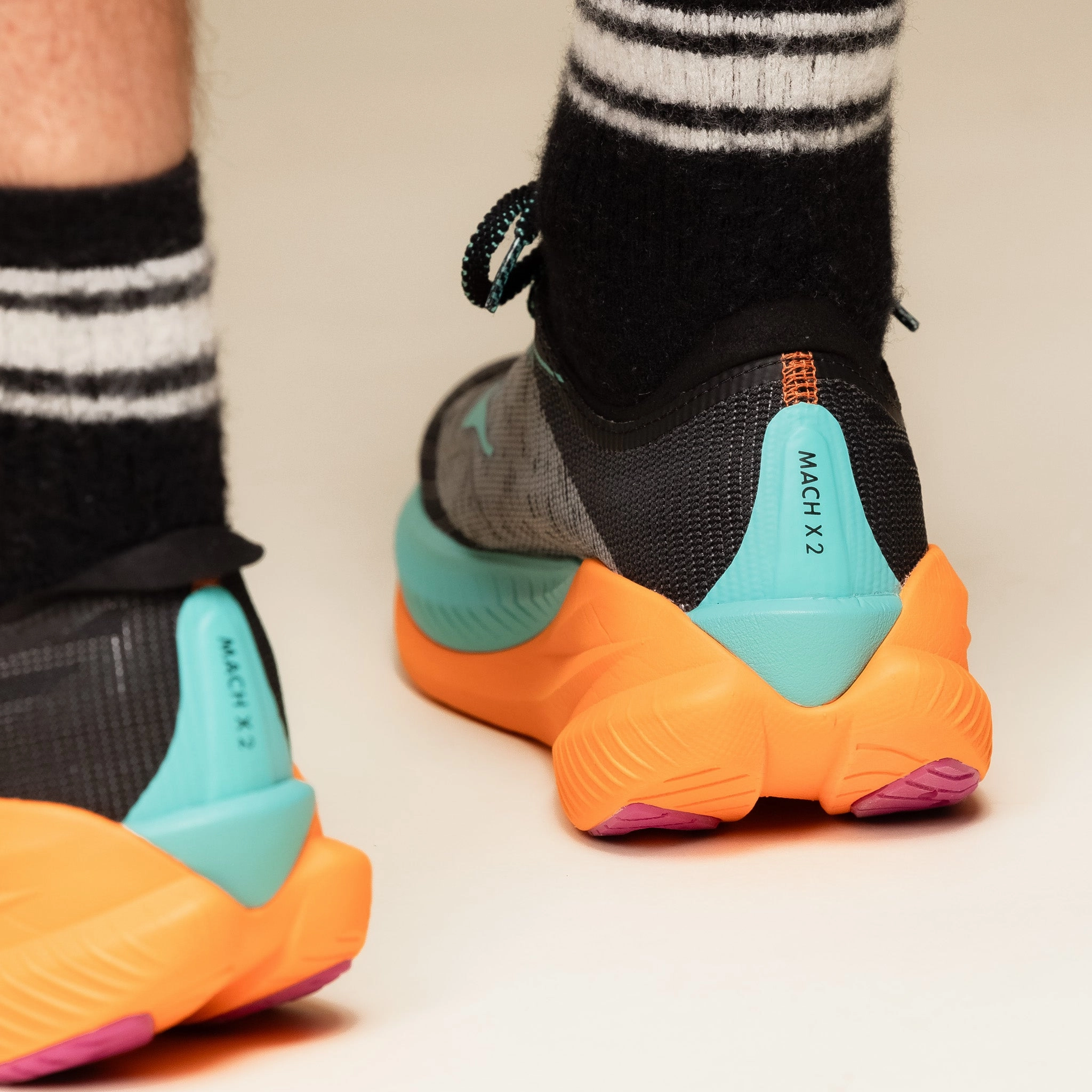 flexible nylon shoes Hoka - Mach X 2 - Black / Electric Aqua