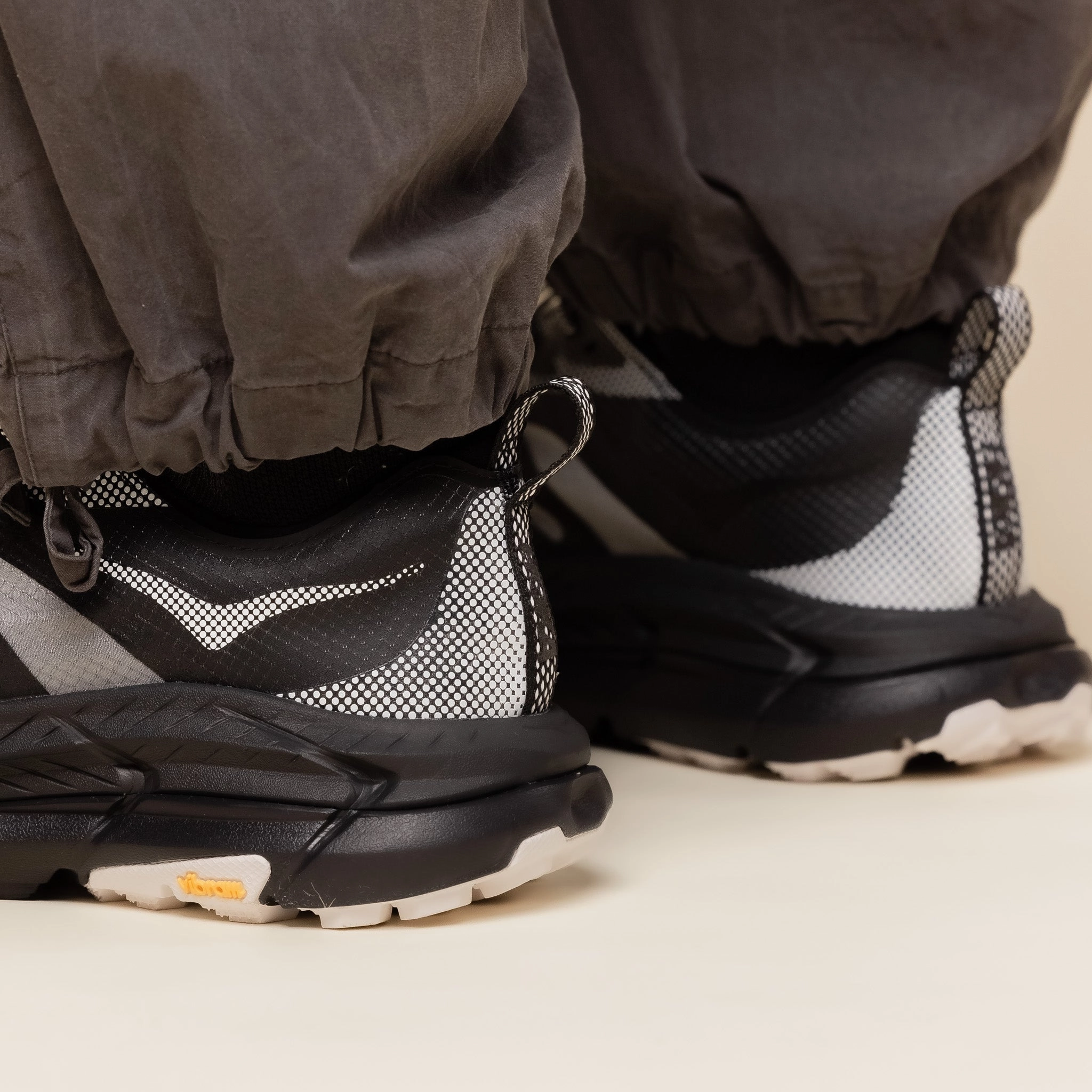 Hoka - Stealth Tech Mafate Speed 4 Lite - Black / White lightweight - construction shoes high - tech shoes