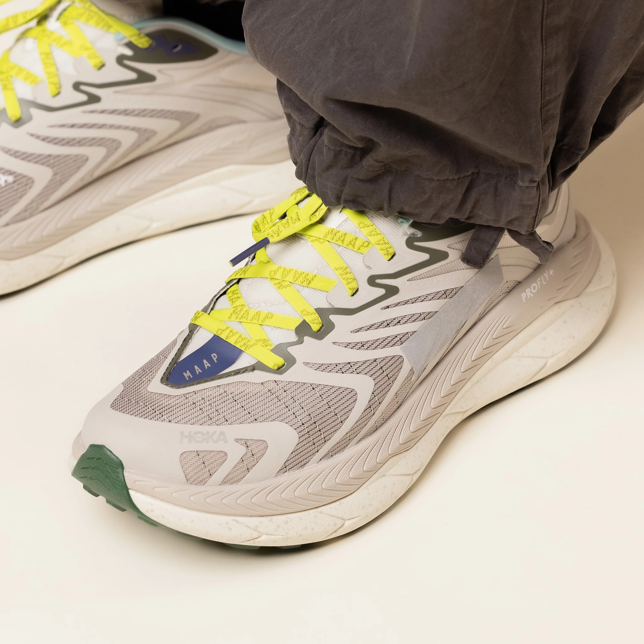 Hoka x MAAP - U Tecton X2 MAAP - Limeade Soft Material Flexible Design