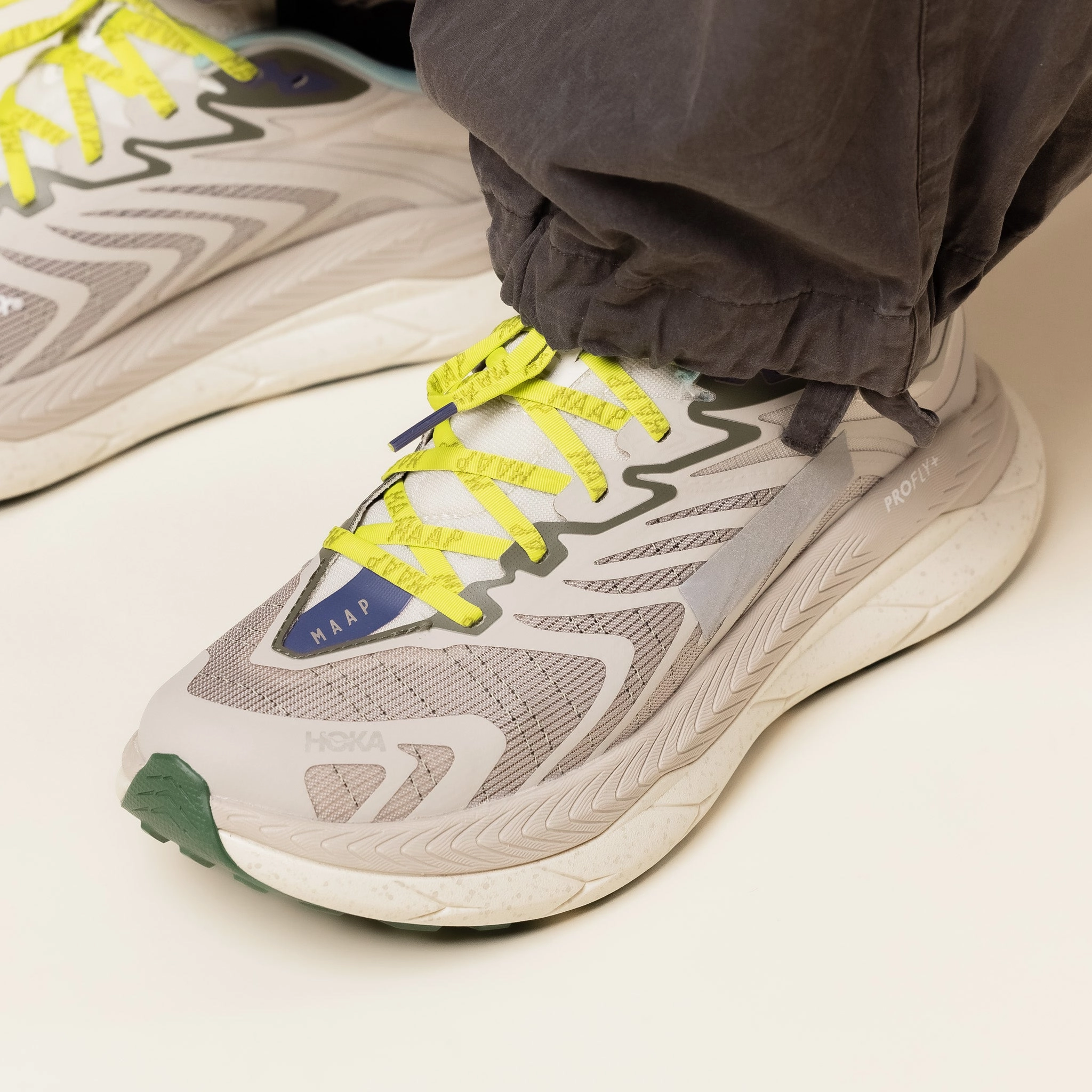 Hoka x MAAP - U Tecton X2 MAAP - Limeade Soft Material Flexible Design