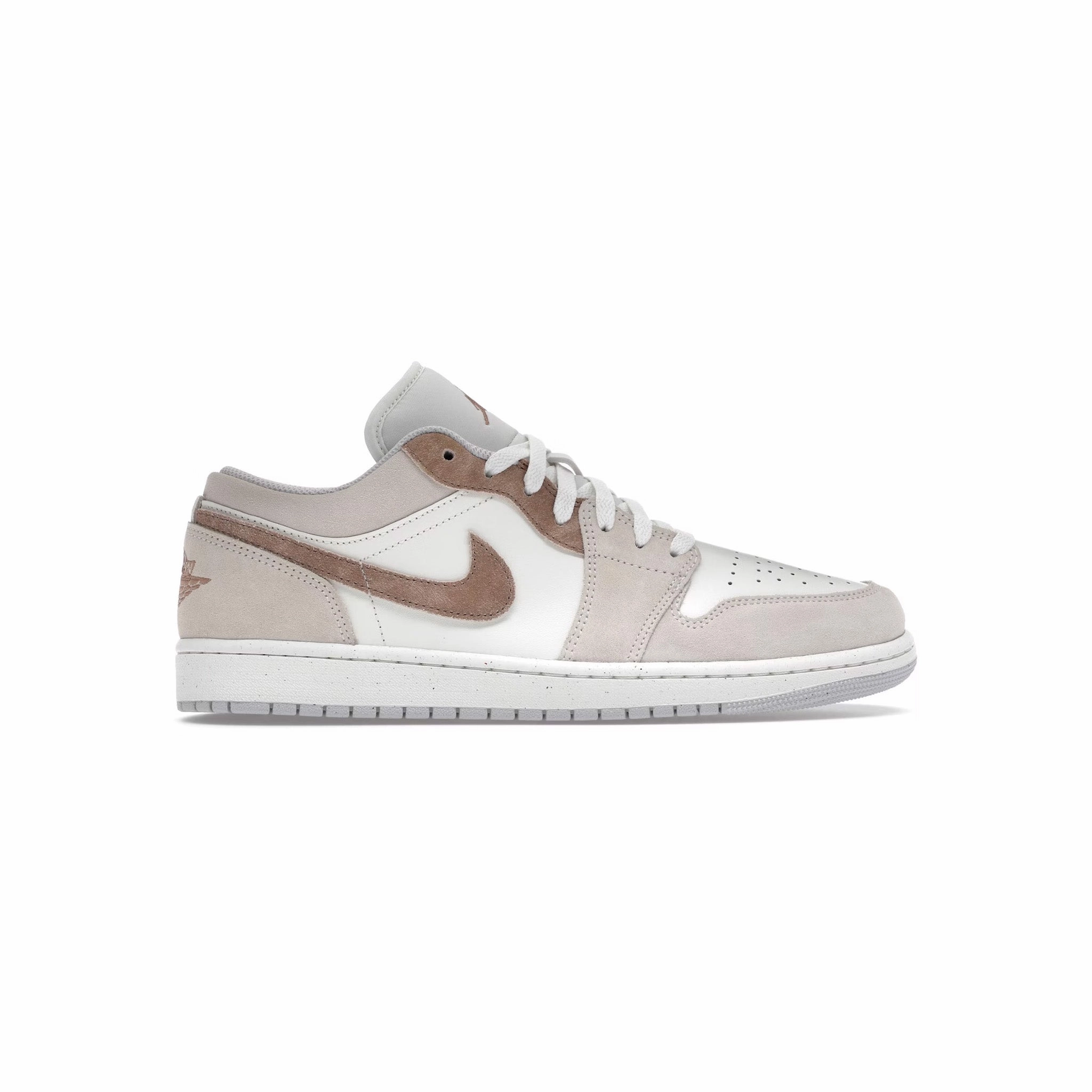 Jordan 1 Low SE Legend Light Brown Street Mood Light Core