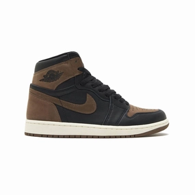 group walk Comfort Stand Jordan 1 Retro High OG Palomino