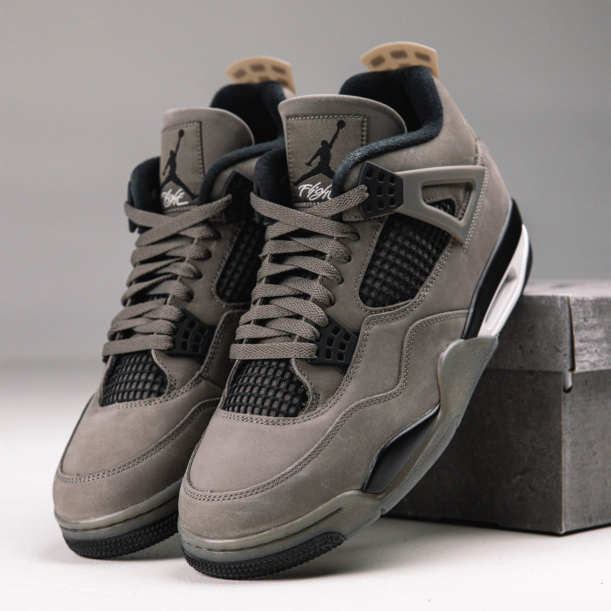 Durable Binding Fashion-Forward Look Jordan 4 Retro Cave Stone