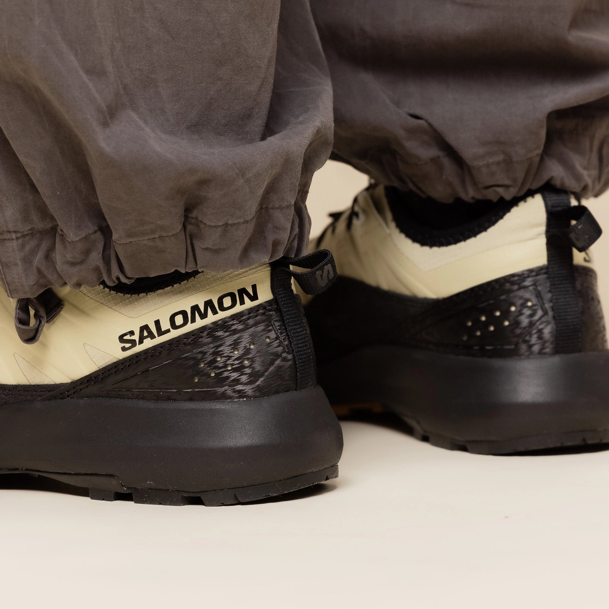 Salomon Advanced - Alpinway Advanced - Pale Olive Green / Black / Ice Flow Smart Look Reinforced toe