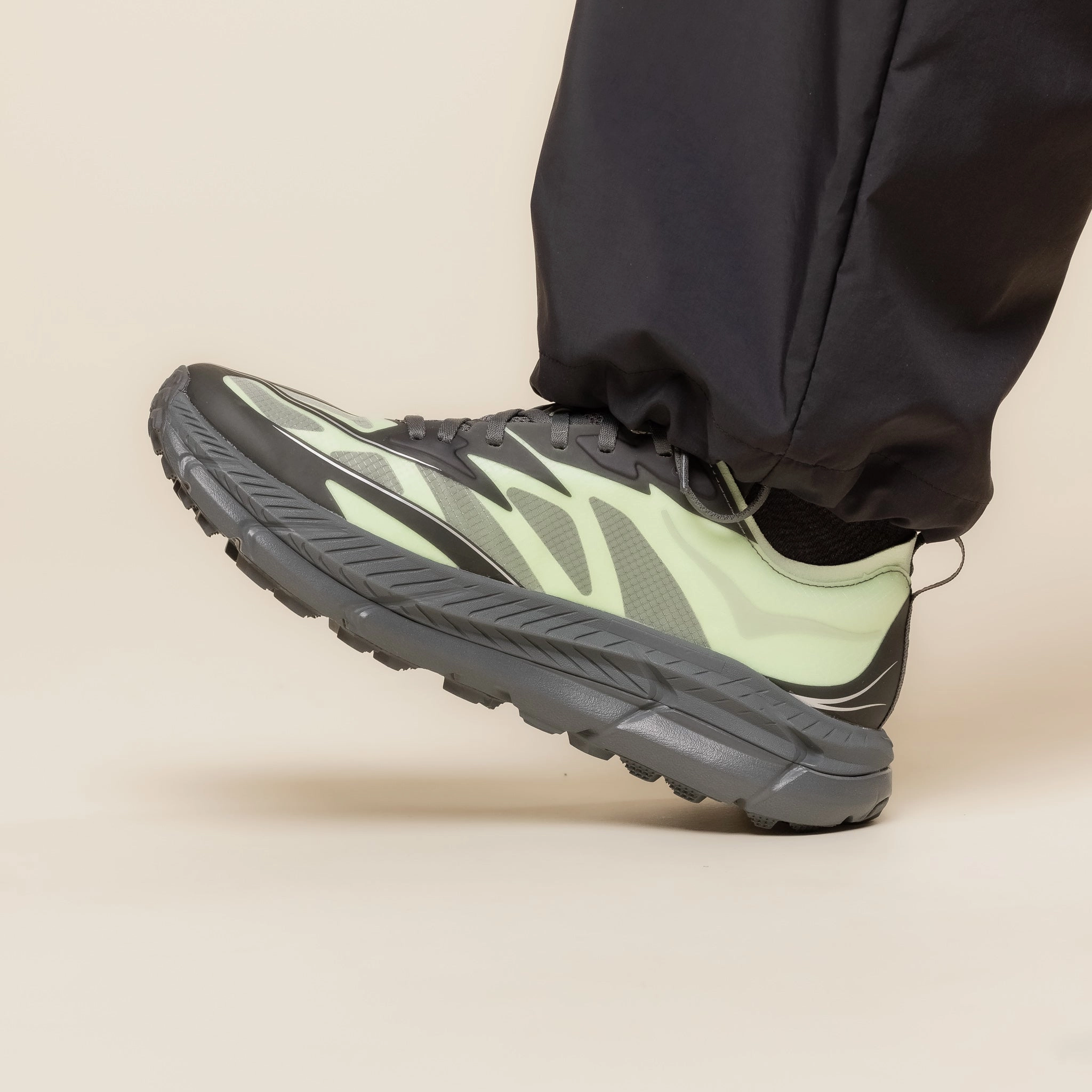 Neo Pop Hoka - Mafate Speed 4 Lite - Lunar Moth / Cosmic Grey