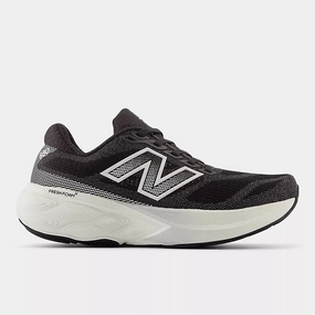 New Balance Men's Fresh Foam 880v15 Black/ White Flexible sole construction Impact Resistant Plate