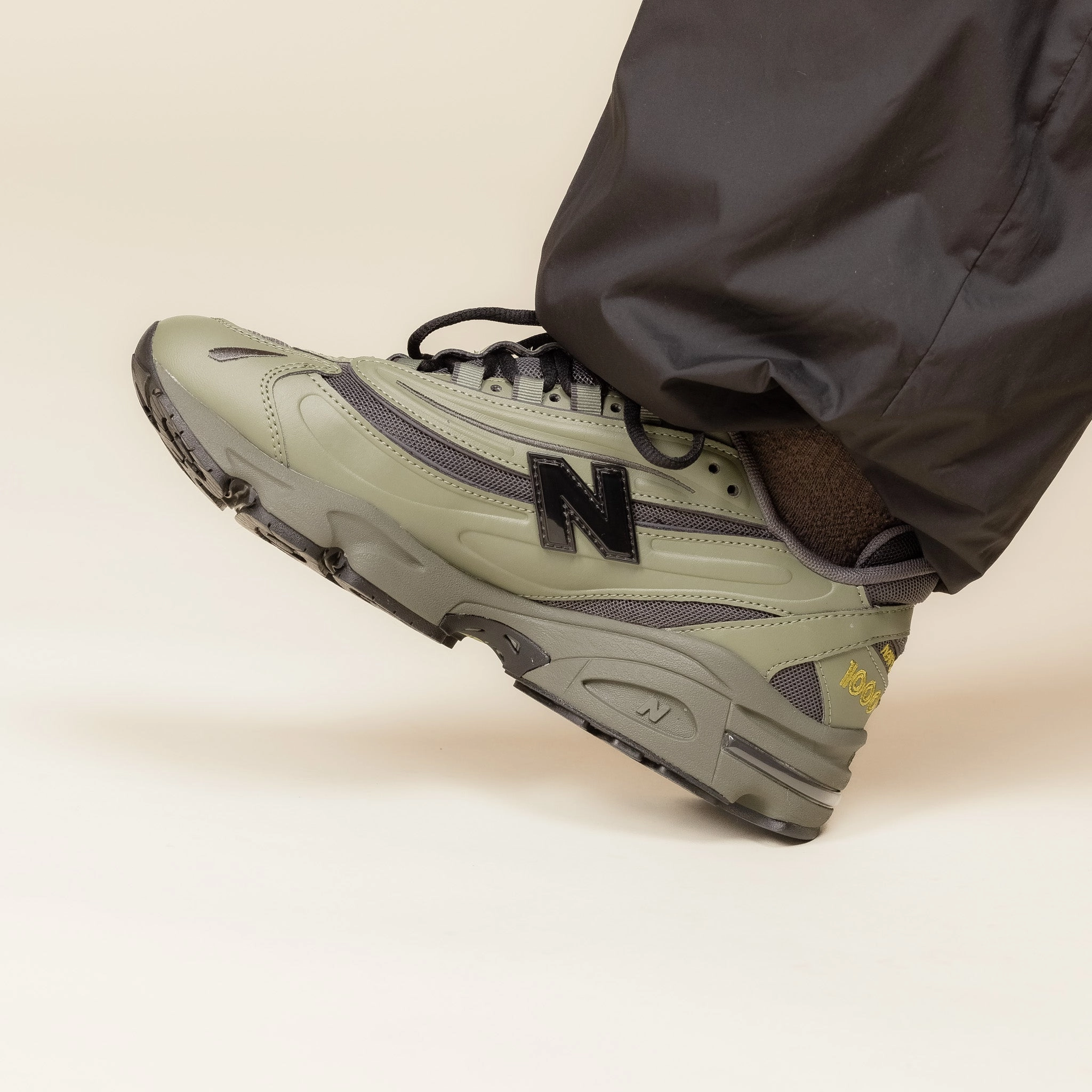 Family Fit New Balance - M1000 - Dark Olivine Magnet