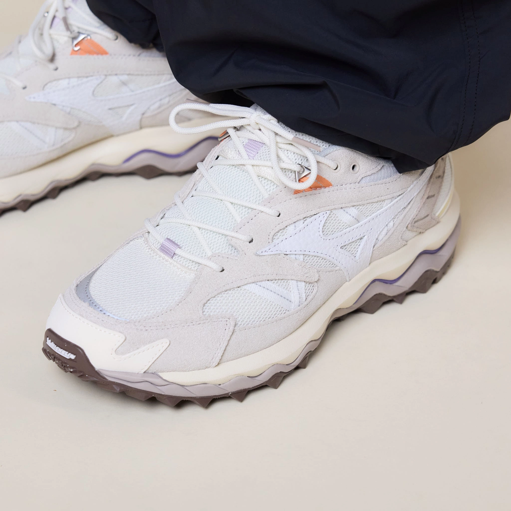 Story Glow Stud Cool Mizuno - Wave Mujin TL - Snow White / White / Paisley Purple