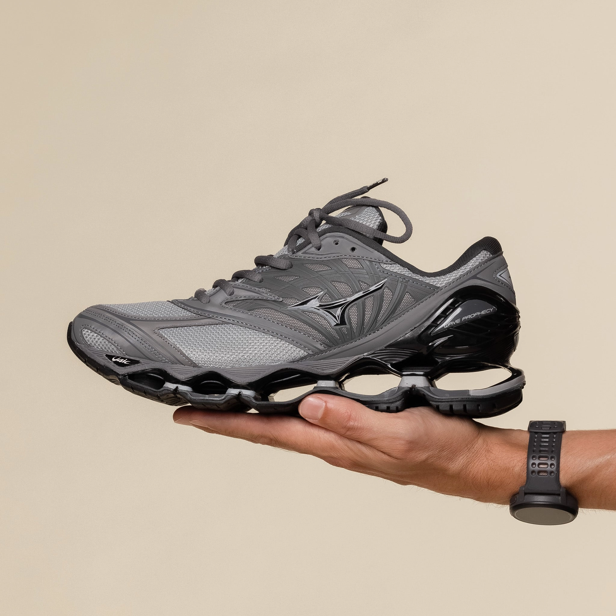 Mizuno - Wave Prophecy LS - Ultimate Grey / Quiet Shade / Black Zip Fast Hiking