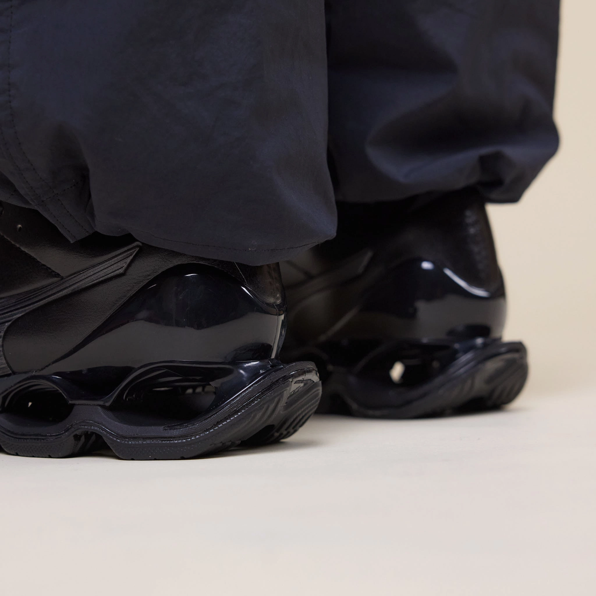 Mizuno - Wave Prophecy Morelia Neo - Black / Black / Black Rain Guard