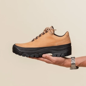 Slope Climb Outdoor Day Tarvas x UOS - UOS Easy Hiker Veg Tan Leather - Natural