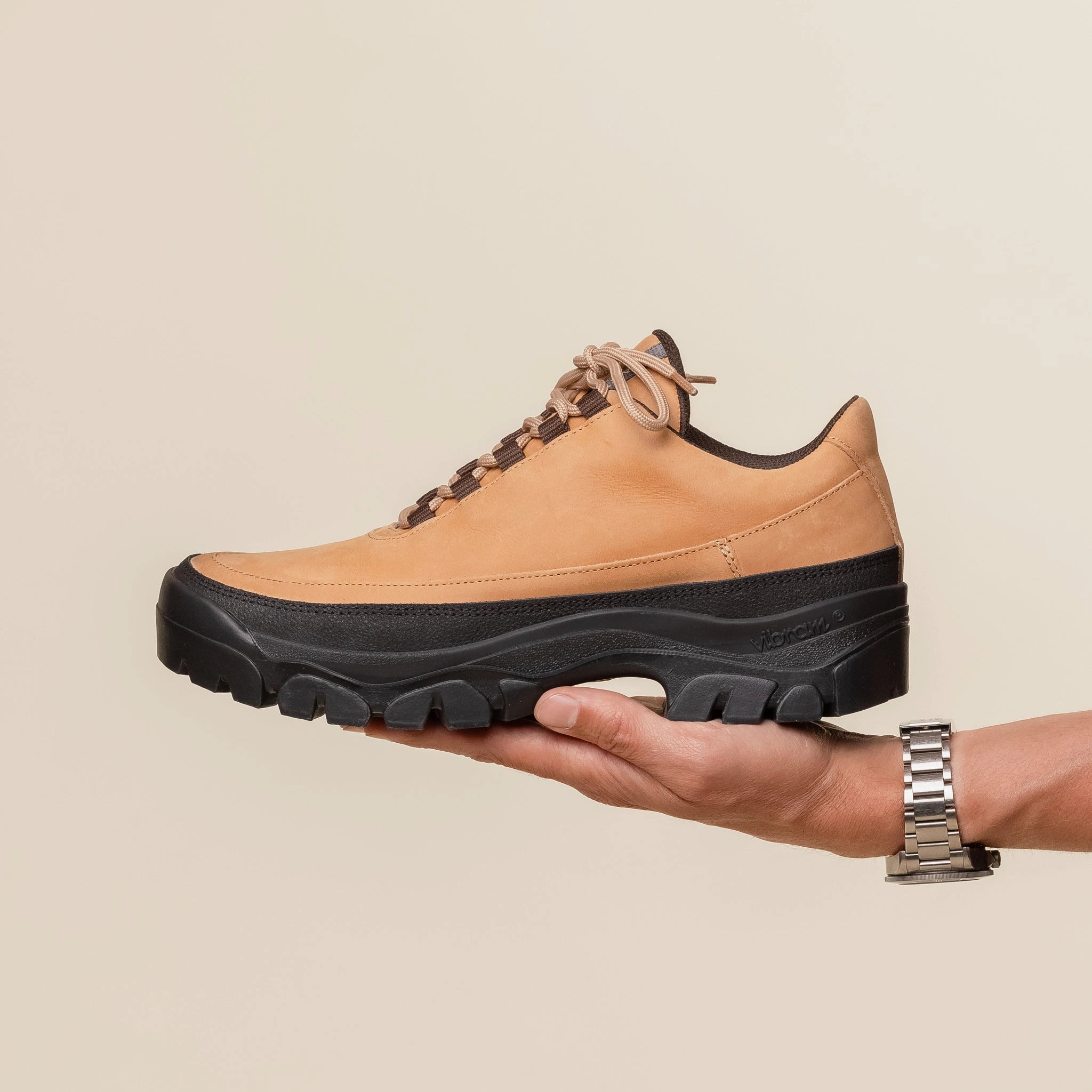 Slope Climb Outdoor Day Tarvas x UOS - UOS Easy Hiker Veg Tan Leather - Natural