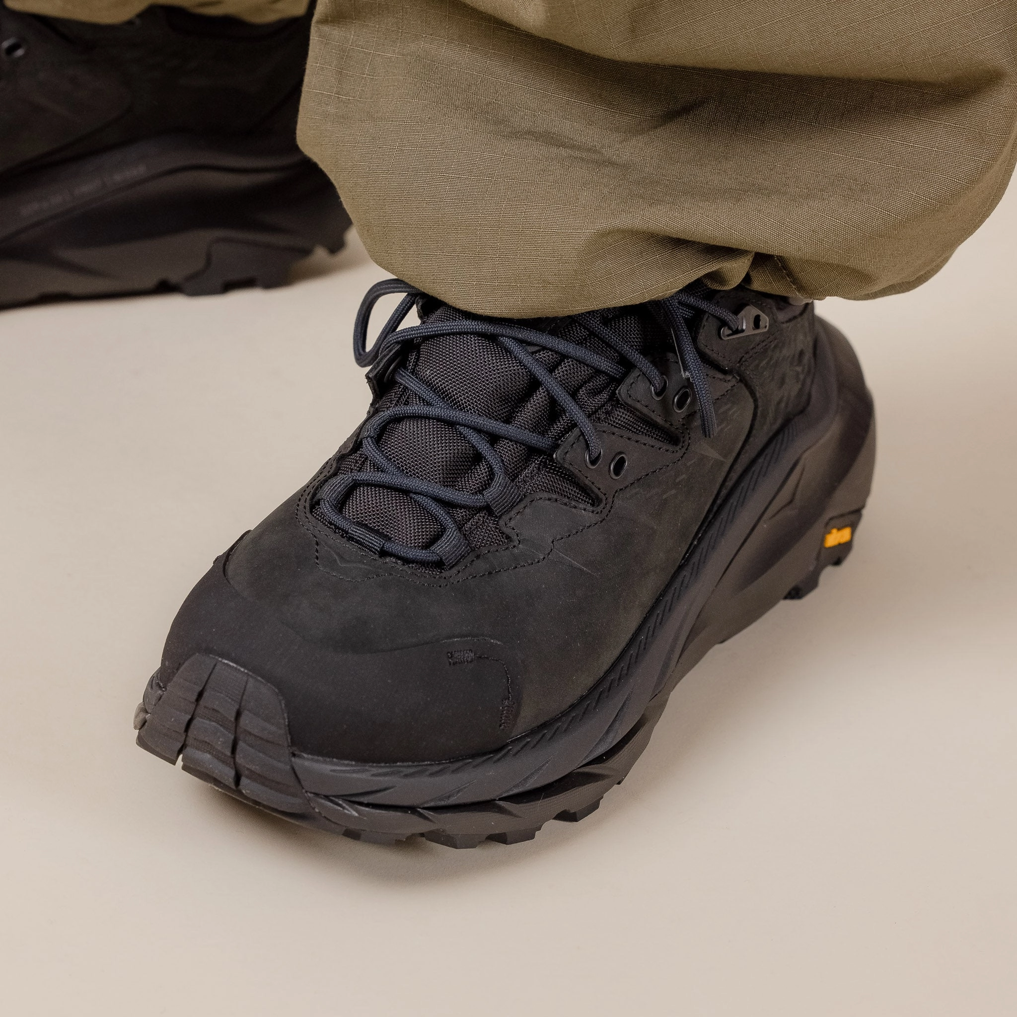 Hoka - Kaha 2 Low GORE-TEX Hiking Shoe - Black Trail Lifestyle