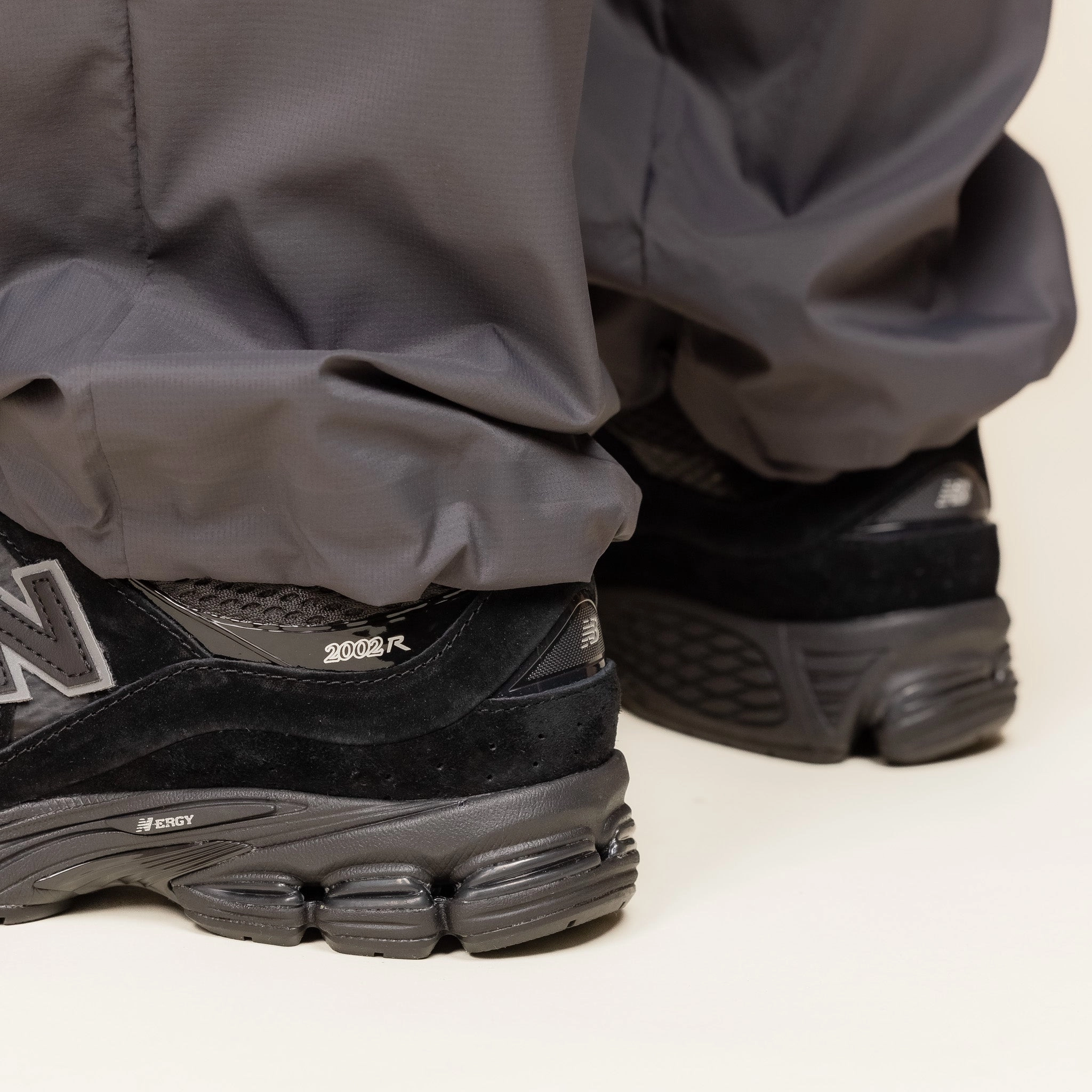 New Balance - 2002W - Black & Black Metallic Soul Walk