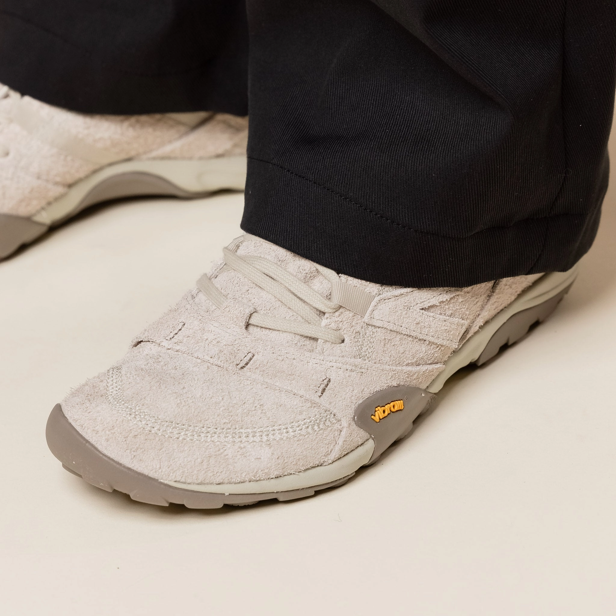 Performance - Driven New Balance - Minimus Trail 10 (MT10) Hairy Suede - Shipyard / Dockside