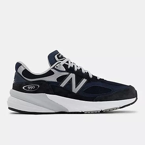 New Balance Women's 990v6 Navy with White Sculpted wear