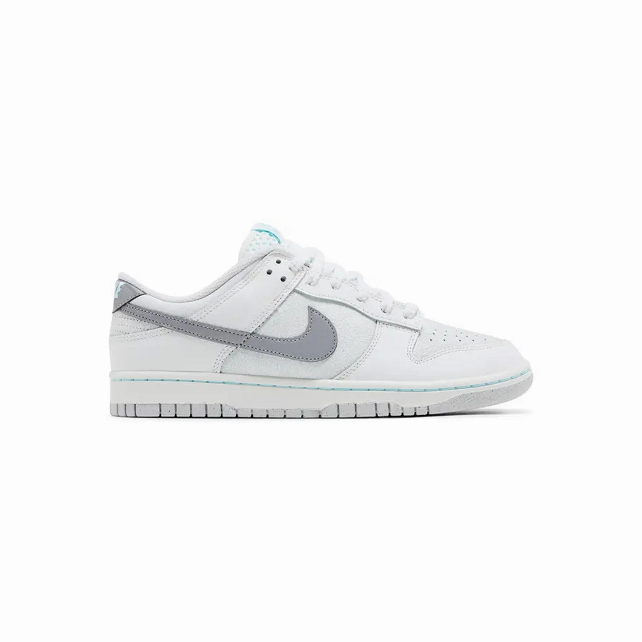 Nike Dunk Low SE Winter Storm Cosmic Glow