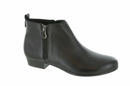 Young Professional Munro Womens Lexi Black Bootie