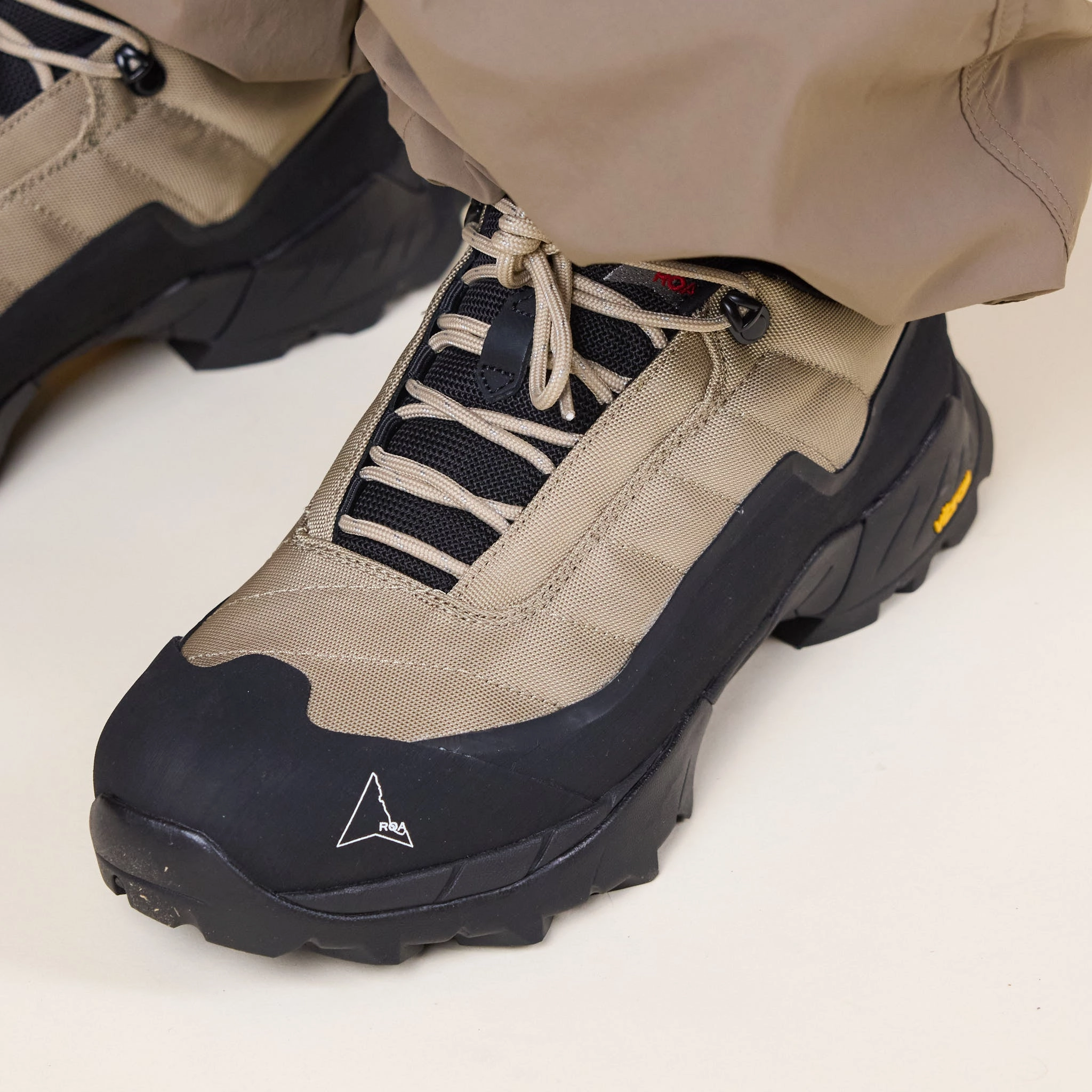 Royal Mood Roa Hiking - Katharina Approach Shoes - Taupe