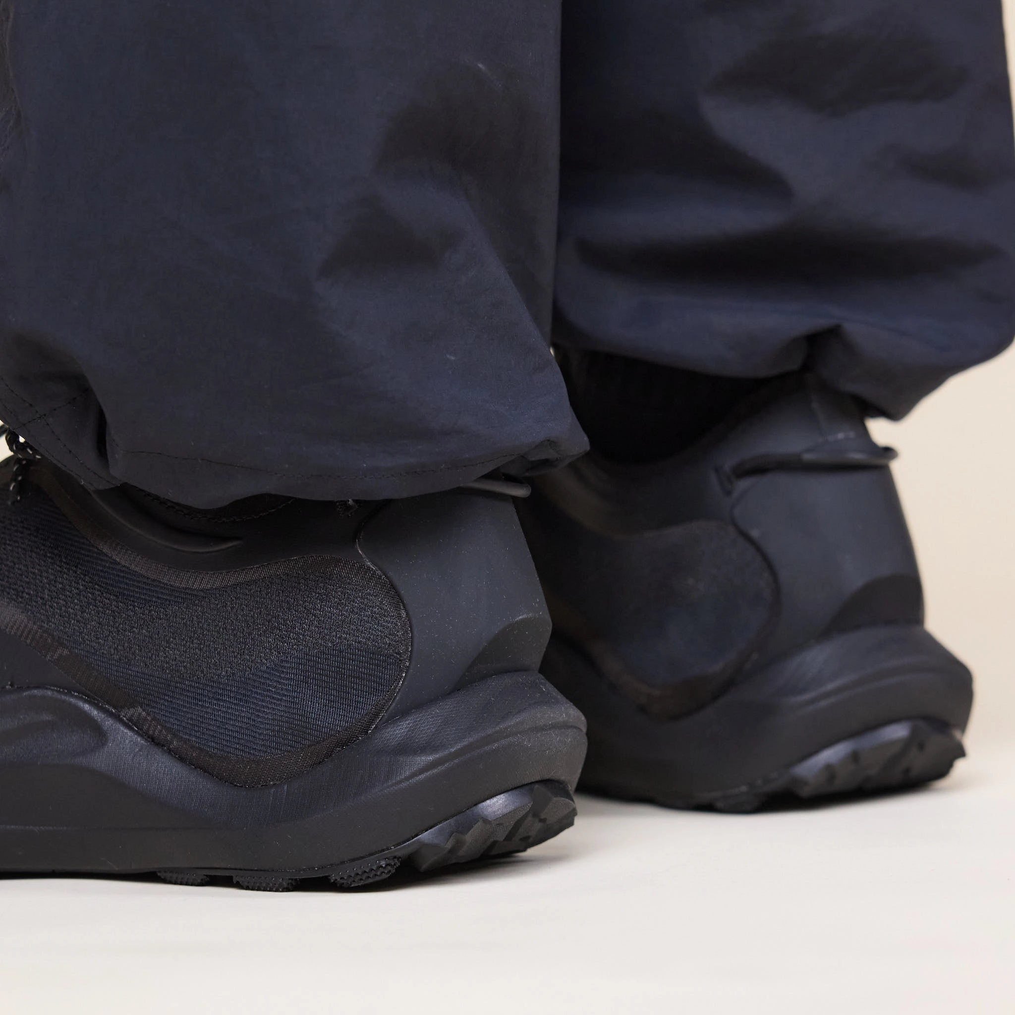 Roa Hiking - Sella Hiking Trainer  - Black Cool Pop