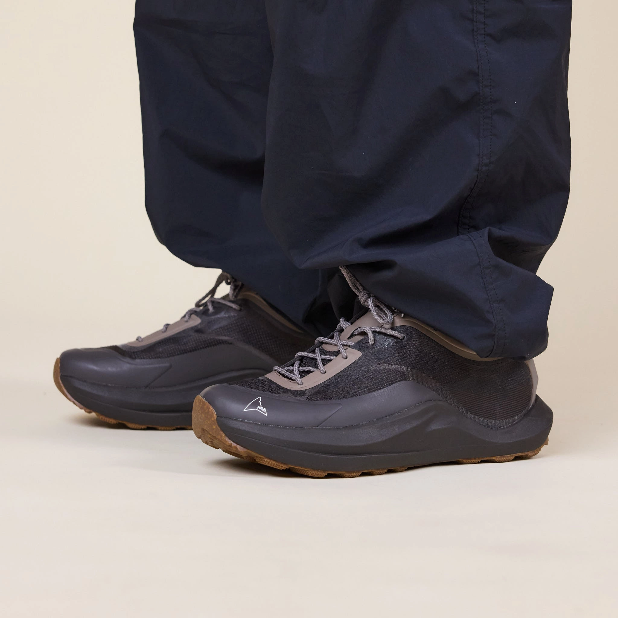 Rock Zone Protective Layer Roa Hiking - Sella Hiking Trainer  - Brown